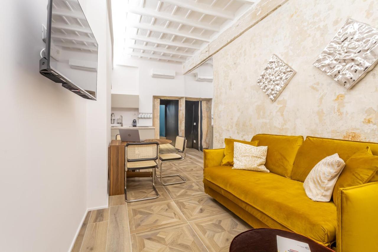 Daplace - Elena Apartment Roma Exterior foto